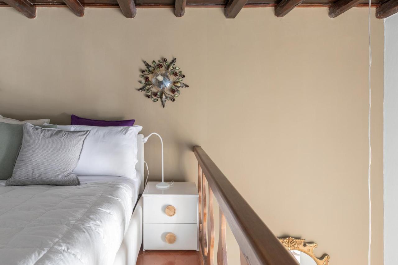 Iflat Pantheon Historic Two-story Rom